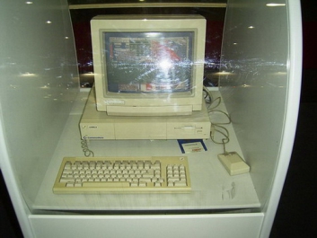 CeBit_2005_06